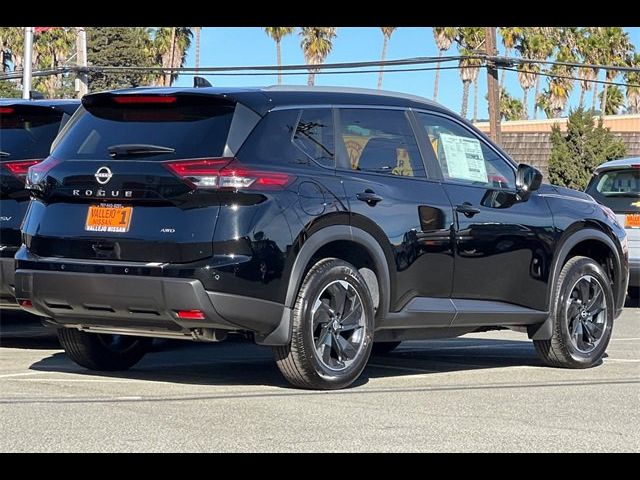 2025 Nissan Rogue SV