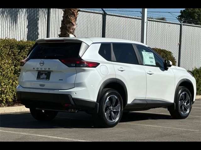 2025 Nissan Rogue SV