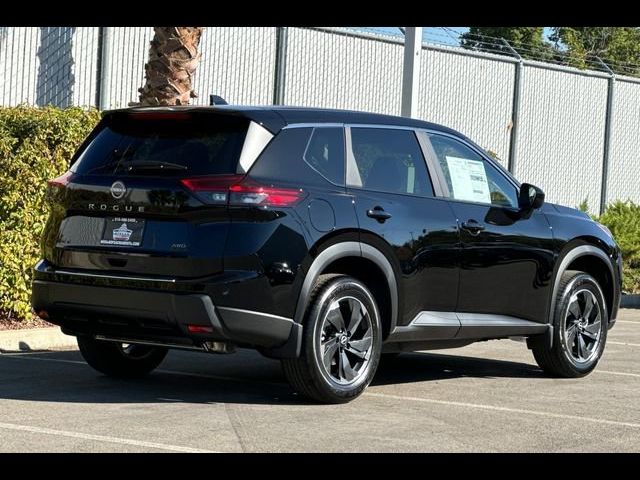 2025 Nissan Rogue SV