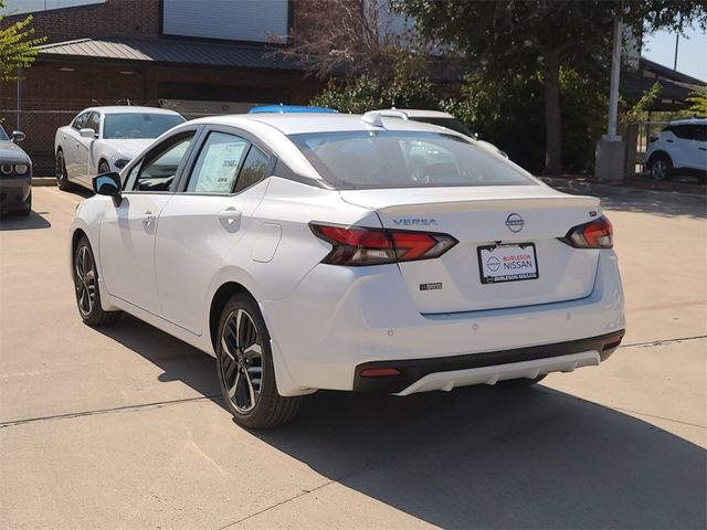 2025 Nissan Versa SR