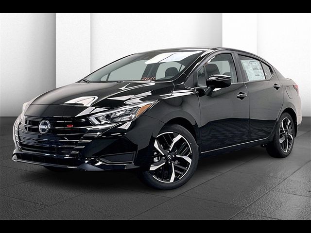 2025 Nissan Versa SR