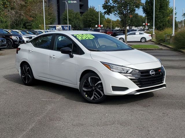 2025 Nissan Versa SR