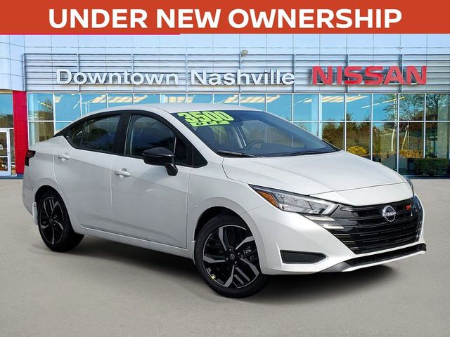 2025 Nissan Versa SR