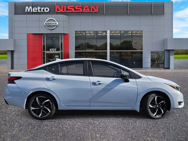 2025 Nissan Versa SR
