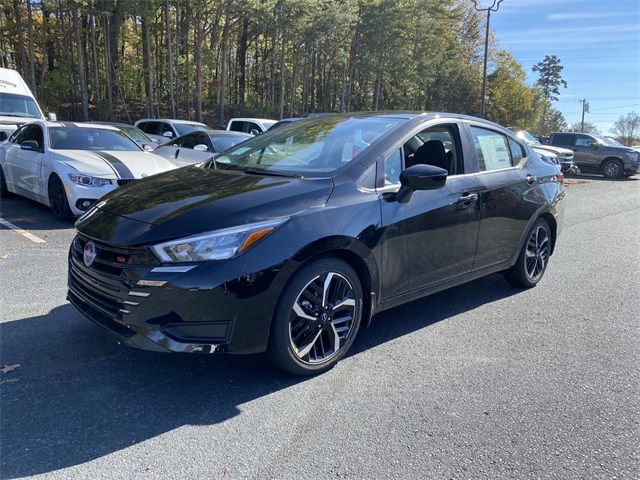 2025 Nissan Versa SR