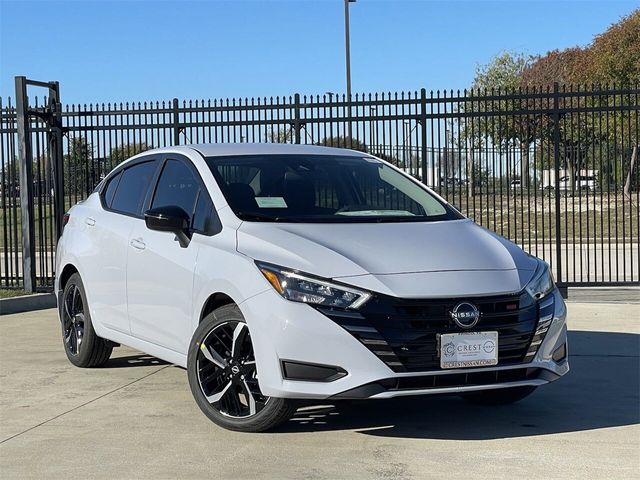 2025 Nissan Versa SR