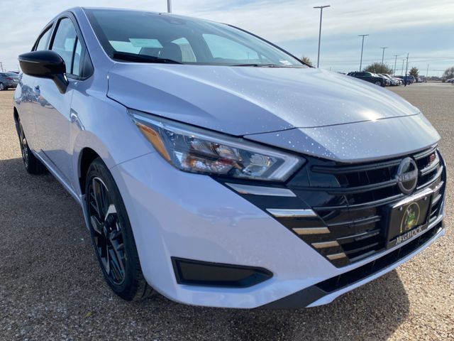 2025 Nissan Versa SR