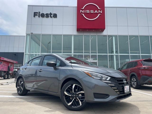 2025 Nissan Versa SR