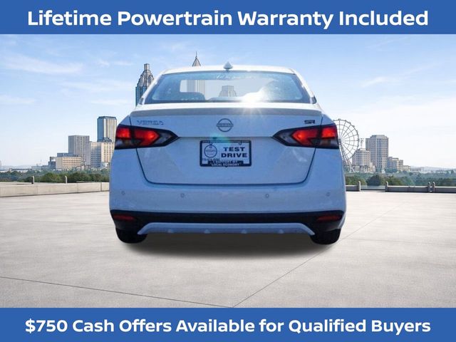 2025 Nissan Versa SR