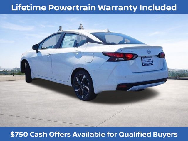 2025 Nissan Versa SR