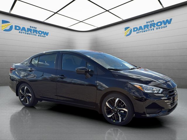 2025 Nissan Versa SR