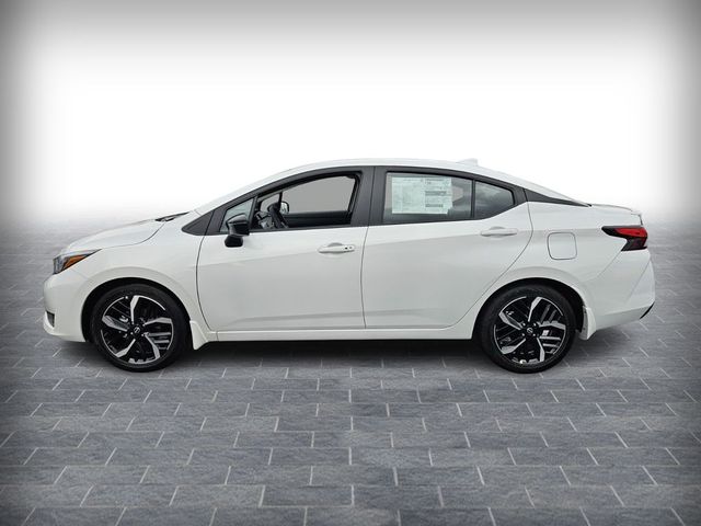 2025 Nissan Versa SR