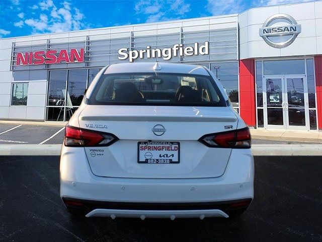 2025 Nissan Versa SR