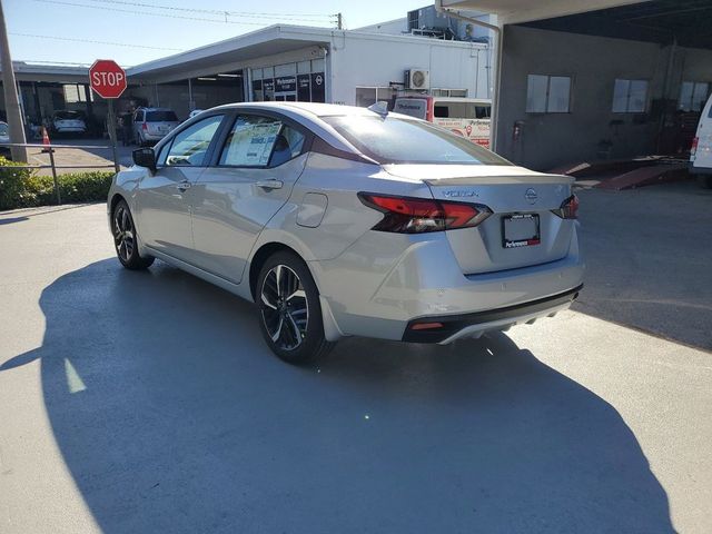 2025 Nissan Versa SR