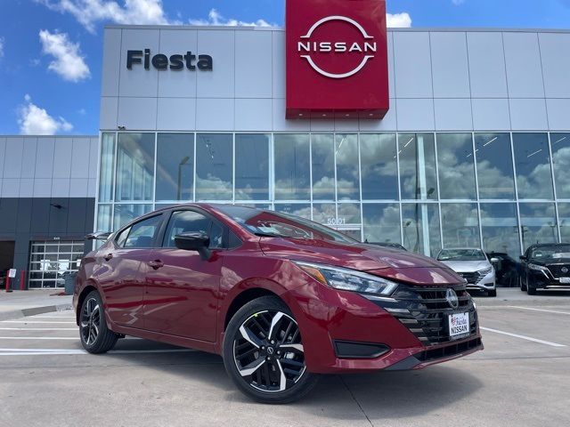 2025 Nissan Versa SR