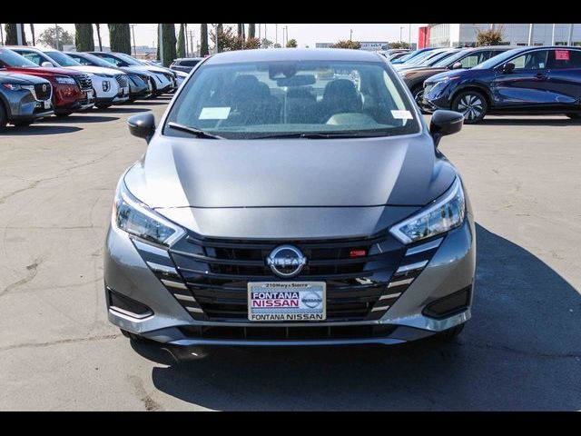 2025 Nissan Versa SR