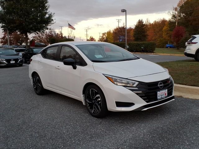 2025 Nissan Versa SR