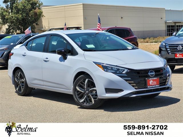 2025 Nissan Versa SR