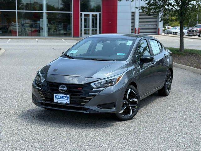 2025 Nissan Versa SR