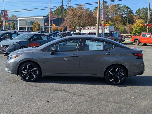 2025 Nissan Versa SR