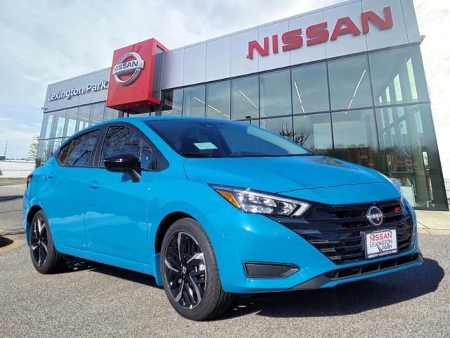 2025 Nissan Versa SR