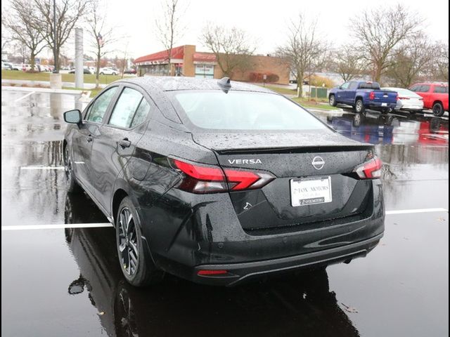 2025 Nissan Versa SR