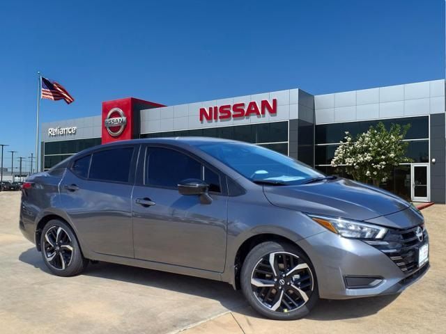 2025 Nissan Versa SR