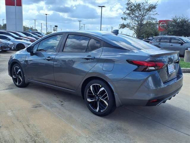 2025 Nissan Versa SR