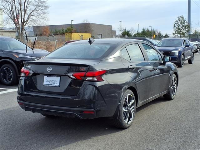 2025 Nissan Versa SR