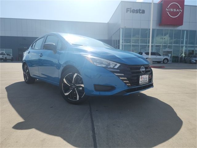 2025 Nissan Versa SR