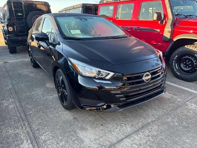 2025 Nissan Versa SR