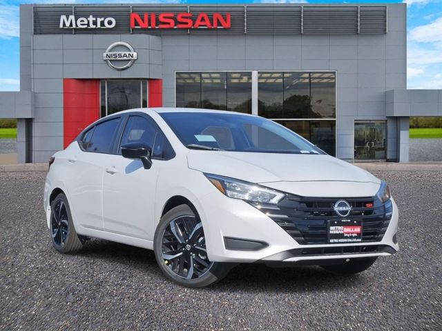 2025 Nissan Versa SR