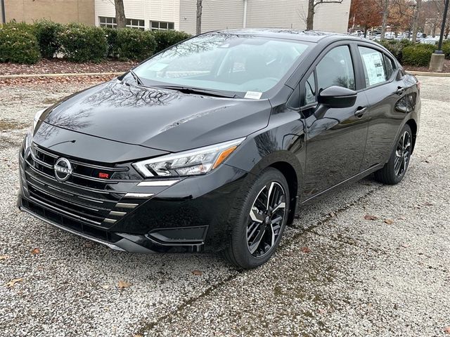 2025 Nissan Versa SR