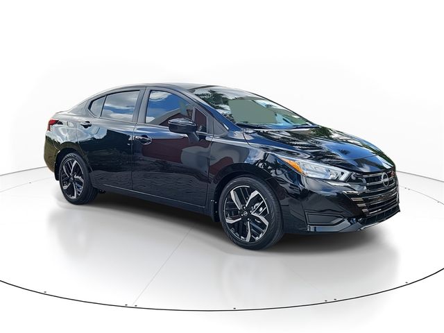 2025 Nissan Versa SR