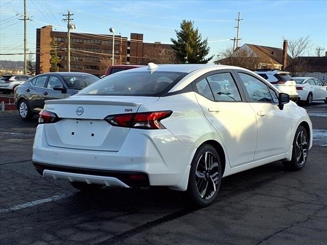 2025 Nissan Versa SR