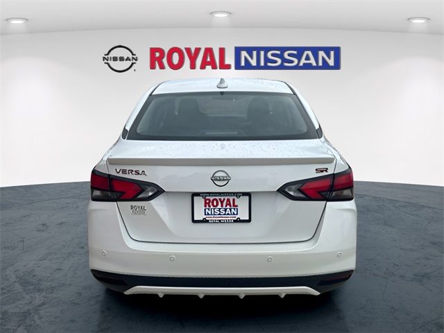 2025 Nissan Versa SR