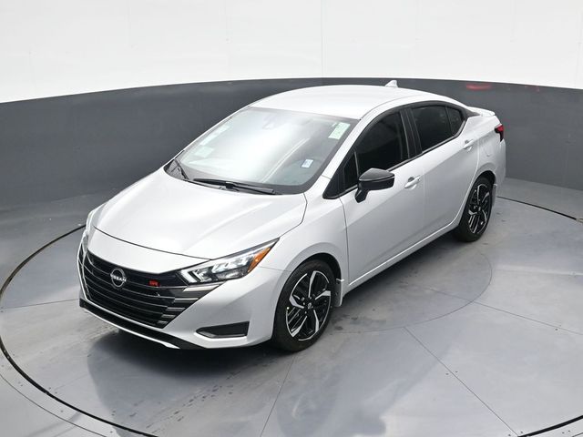 2025 Nissan Versa SR