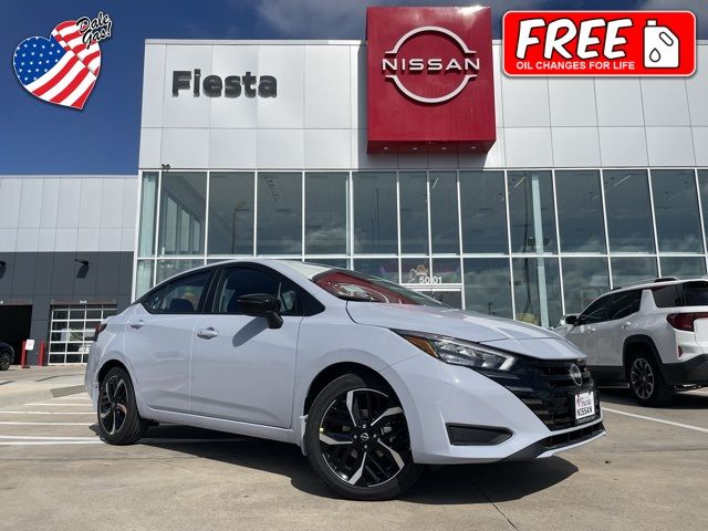 2025 Nissan Versa SR