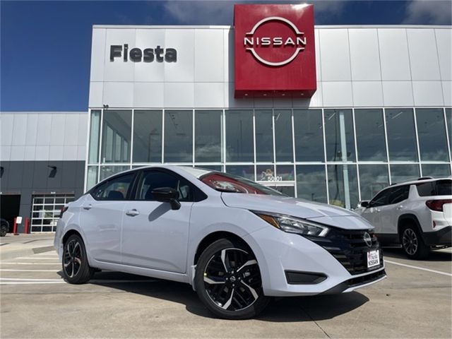 2025 Nissan Versa SR