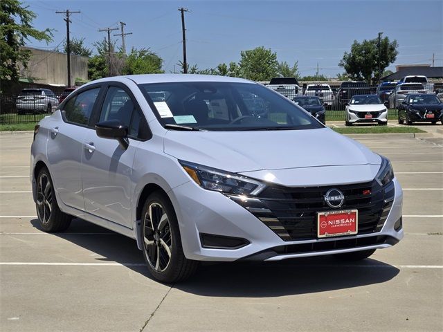 2025 Nissan Versa SR