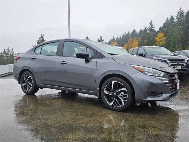 2025 Nissan Versa SR