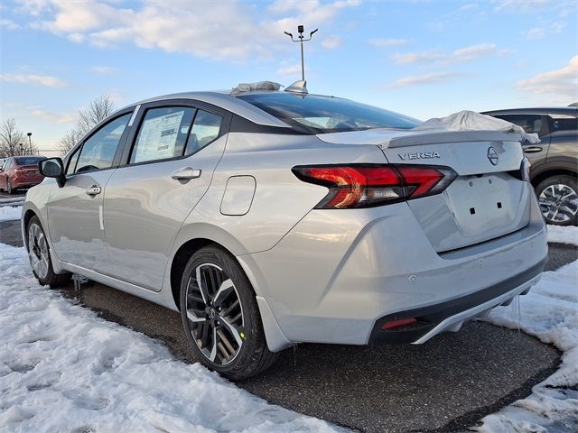 2025 Nissan Versa SR