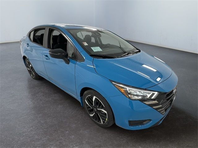 2025 Nissan Versa SR