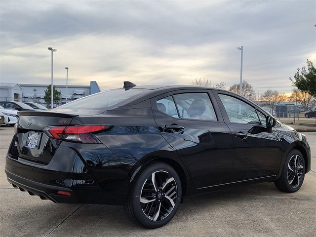 2025 Nissan Versa SR