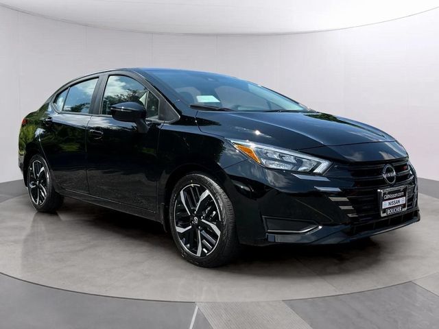 2025 Nissan Versa SR