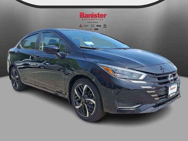 2025 Nissan Versa SR