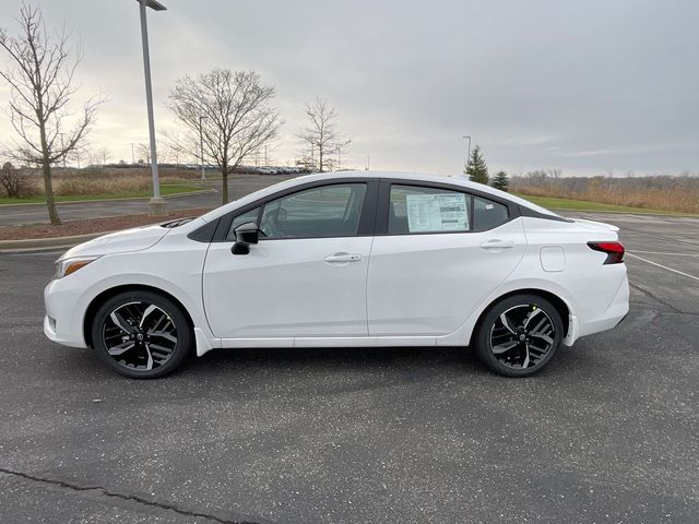 2025 Nissan Versa SR