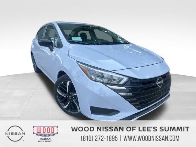 2025 Nissan Versa SR