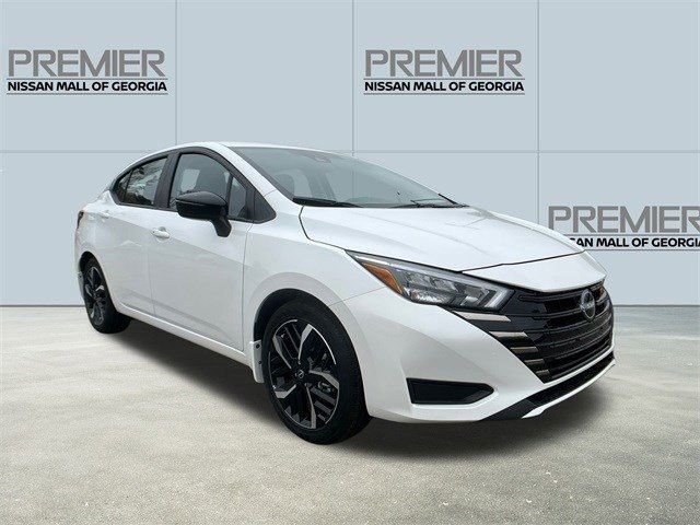 2025 Nissan Versa SR