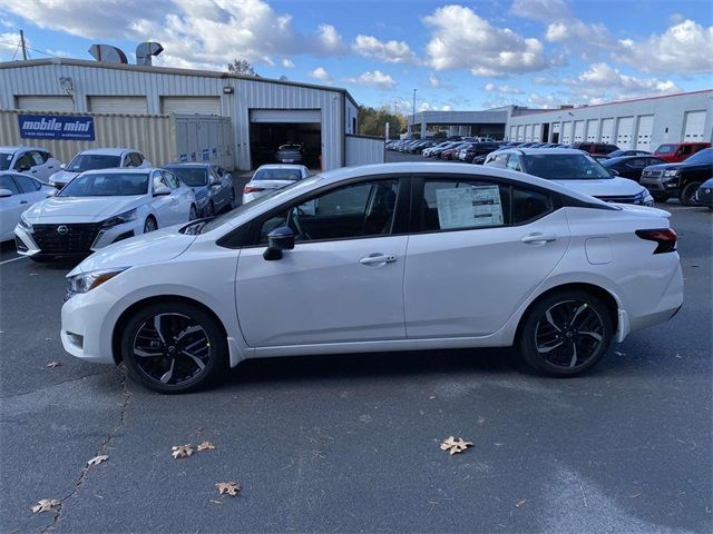 2025 Nissan Versa SR